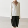 Jupe midi en cuir nappa avec détails en dentelle Jupe midi en cuir nappa avec détails en dentelle
