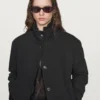 Manteau à col montant en mélange de laine avec fermeture à boutons Manteau à col montant en mélange de laine avec fermeture à boutons