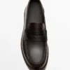 Mocassins à bout mocassin avec semelle crantée Mocassins à bout mocassin avec semelle crantée