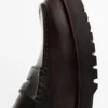 Mocassins à bout mocassin avec semelle crantée Mocassins à bout mocassin avec semelle crantée