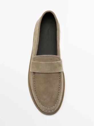 Mocassins en cuir refendu avec semelle caramel
