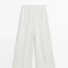 Pantalon ample et volumineux Pantalon ample et volumineux