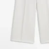 Pantalon ample et volumineux Pantalon ample et volumineux
