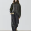 Pantalon ample à jambes larges et plissé Pantalon ample à jambes larges et plissé