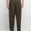 Pantalon en coton avec doubles pinces Pantalon en coton avec doubles pinces
