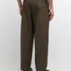 Pantalon en coton avec doubles pinces Pantalon en coton avec doubles pinces