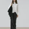 Pantalon fluide avec détails plissés Pantalon fluide avec détails plissés