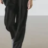 Pantalon fluide avec détails plissés Pantalon fluide avec détails plissés
