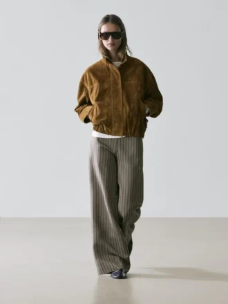 Pantalon à jambes larges avec détails rayés