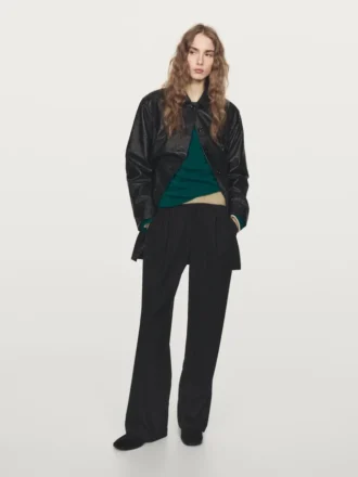 Pantalon à jambes larges à fines rayures