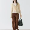 Pantalon large en cuir suédé avec poches Pantalon large en cuir suédé avec poches