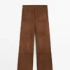 Pantalon large en cuir suédé avec poches Pantalon large en cuir suédé avec poches