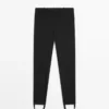 Pantalon à ourlets élastiqués Pantalon à ourlets élastiqués