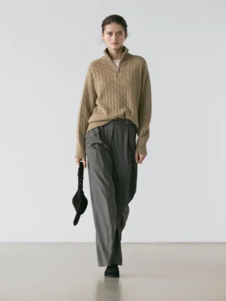 Pantalon à pinces à fines rayures