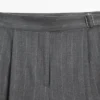 Pantalon à pinces à fines rayures Pantalon à pinces à fines rayures