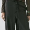Pantalon sarouel en laine avec détail de cordon
