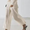 Pantalon sarouel fluide avec détails plissés Pantalon sarouel fluide avec détails plissés