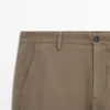Pantalon slim à micro-texture Pantalon slim à micro-texture