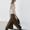 Pantalon évasé en cuir suédé Pantalon évasé en cuir suédé
