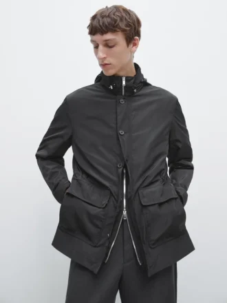 Parka à capuche avec détails en tissu
