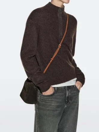 Petit sac en cuir refendu tressé