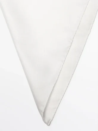 Pochette unie 100 % soie