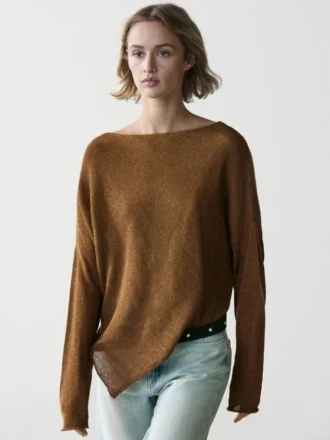 Pull-cape asymétrique en maille