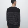 Pull à col rond rayé