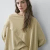 Pull en maille avec détail écharpe Pull en maille avec détail écharpe