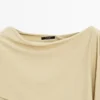Pull en maille avec détail écharpe Pull en maille avec détail écharpe