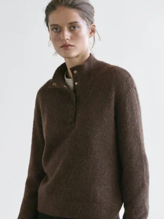 Pull en maille à col montant avec boutons-pression