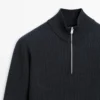 Pull en maille à col montant avec fermeture éclair Pull en maille à col montant avec fermeture éclair