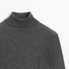 Pull en maille à col montant en mélange de laine Pull en maille à col montant en mélange de laine