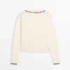 Pull en maille de coton avec détail d’écharpe Pull en maille de coton avec détail d’écharpe