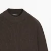 Pull en maille de coton mélangé avec col roulé Pull en maille de coton mélangé avec col roulé
