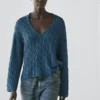 Pull en maille de coton mélangé avec détails noués Pull en maille de coton mélangé avec détails noués