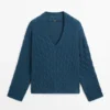 Pull en maille de coton mélangé avec détails noués Pull en maille de coton mélangé avec détails noués