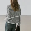 Pull en maille rayée avec détail sur les manches Pull en maille rayée avec détail sur les manches