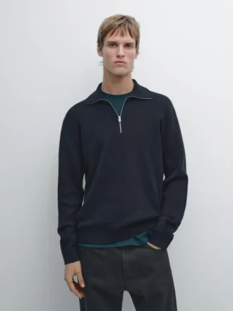 Pull en tricot de coton à col montant et fermeture éclair
