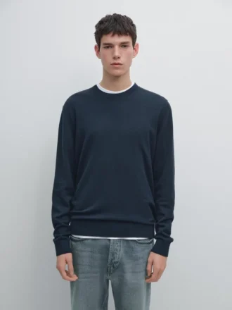Pull en tricot de coton et laine à col rond