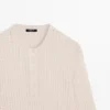 Pull Henley en laine mélangée avec découpes Pull Henley en laine mélangée avec découpes