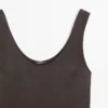 Robe courte fluide avec détails en dentelle Robe courte fluide avec détails en dentelle