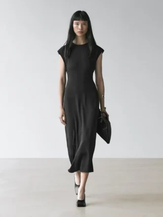 Robe fluide à manches courtes
