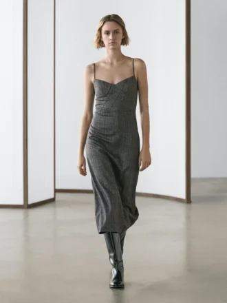 Robe mi-longue à bretelles