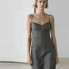 Robe mi-longue à bretelles