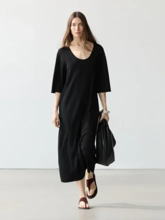Robe midi avec détail aux manches