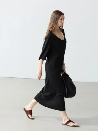 Robe midi avec détail aux manches