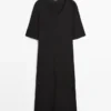 Robe midi avec détail aux manches Robe midi avec détail aux manches