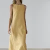 Robe midi en lin à dos nu Robe midi en lin à dos nu
