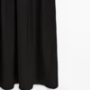 Robe midi en maille avec détails contrastés Robe midi en maille avec détails contrastés